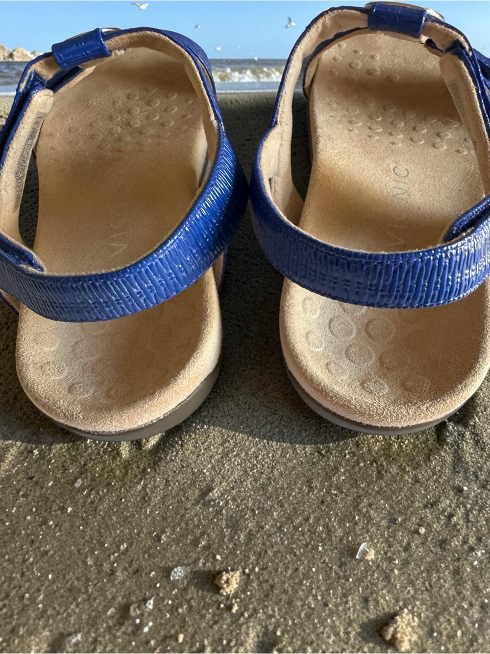 Vionic Farra Blue Lizzard Embossed T-Strap Sandals SZ 7.5 - Picture 2 of 6
